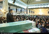 مداحی مهدی سلحشور در آئین دومین سالگرد شهادت سردار حاج قاسم سلیمانی در حرم حضرت معصومه (س)