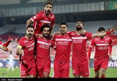 دیدار تیم‌های فوتبال پرسپولیس و تراکتور