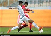 دیدار تیم‌های فوتبال پرسپولیس و تراکتور