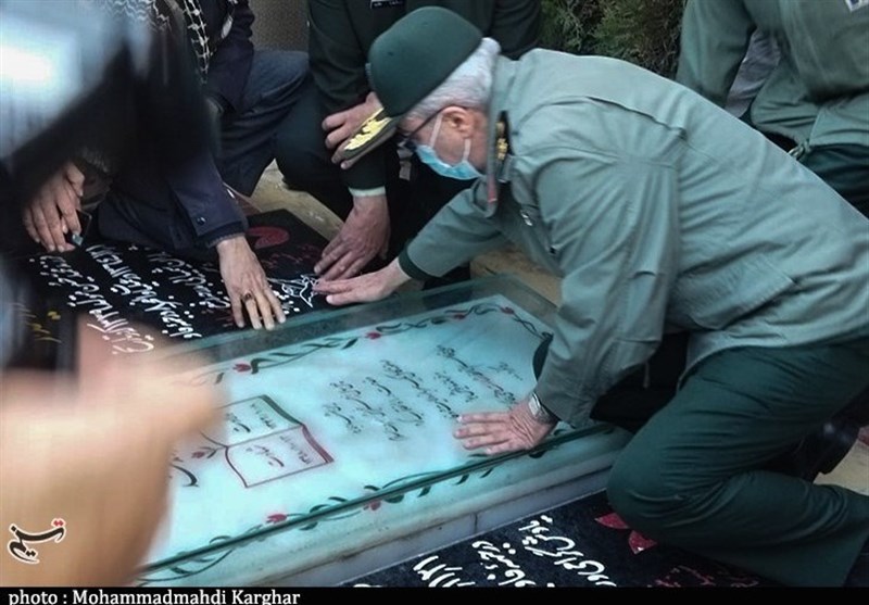 سردار سرلشکر پاسدار محمد باقری رئیس ستاد کل نیروهای مسلح در گلزار شهدای کرمان