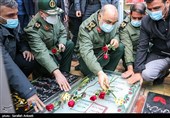 حضور سردار حسین سلامی فرمانده سپاه پاسداران انقلاب اسلامی در  گلزار شهدای کرمان