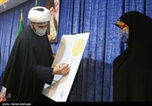 رونمایی از پوستر باشگاه پژوهش با حضور حجت الاسلام مهدی هادی رئیس پژوهشگاه قوه قضاییه و الهام آزاد نماینده مجلس 