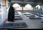 مادر شهید مدافع حرم اکبر نظری 