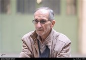 گفت و گو با محمد جهان بین در موزه عبرت