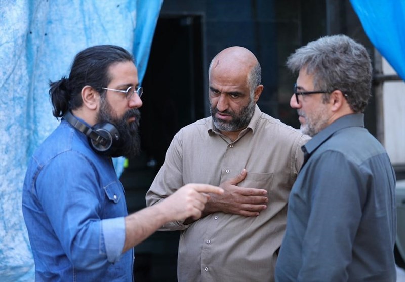 بی مادر
