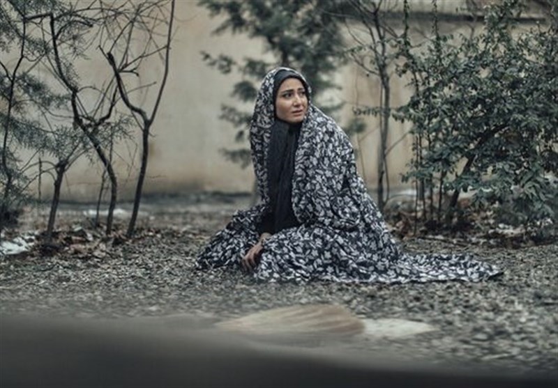 سریال بی همگان