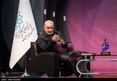 کاکاوند در محفل شعر "قرار" : از 5 سالگی با نادر ابراهیمی آشنا و عاشق چارلی‌ چاپلین شدم / غزلیات حافظ را نگه می‌دارم اما رباعیات خیام را نه!