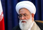 آیت‌الله مهدوی کنی هم در میدان بود هم محراب