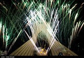 جشن پیروزی انقلاب اسلامی در برج آزادی