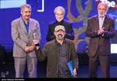 هادی حجازی فر برنده سیمرغ بلورین بهترین فیلم اول  برای فیلم موقعیت مهدی 
