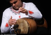 اجرای گروه نوای سیمره به خوانندگی و آهنگسازی مهران غضنفری در چهارمین شب جشنواره موسیقی فجر