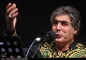 اجرای گروه نوای سیمره به خوانندگی و آهنگسازی مهران غضنفری در چهارمین شب جشنواره موسیقی فجر