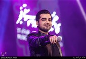  اجرای کنسرت موسیقی پاپ فرزاد فرخ در سالن میلاد نمایشگاه بین‌المللی تهران 