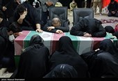وداع با پیکر شهید مدافع حرم امیرعلی محمدیان