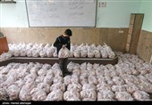 تهیه و آماده سازی  غذا توسط نوجوانان جهادی برای موکب های کمپین جهانی" زینب خواهر عشق" در سالروز رحلت حضرت زینب سلام الله علیها 