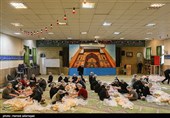 تهیه و آماده سازی  غذا توسط نوجوانان جهادی برای موکب های کمپین جهانی" زینب خواهر عشق" در سالروز رحلت حضرت زینب سلام الله علیها 