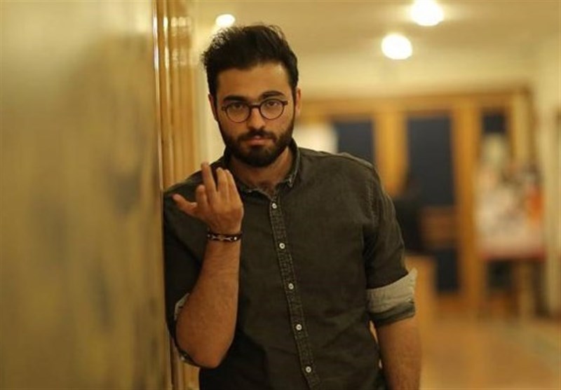 صدا و سیما , شبکه 4 , شبکه یک , شبکه دو , شبکه سه سیما , شبکه پنج , شبکه قرآن , شبکه نمایش , شبکه نسیم , شبکه افق , شبکه شما , مجریان تلویزیون ایران , 