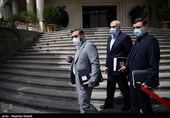 اعضای هیئت دولت در جمع خبرنگاران