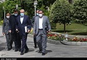 اعضای هیئت دولت در جمع خبرنگاران