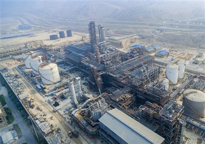 بازگرداندن 5 درصد سهام تصاحب‌شده پتروشیمی باختر به دولت/ روند تفحص از واگذاری پتروشیمی ادامه دارد