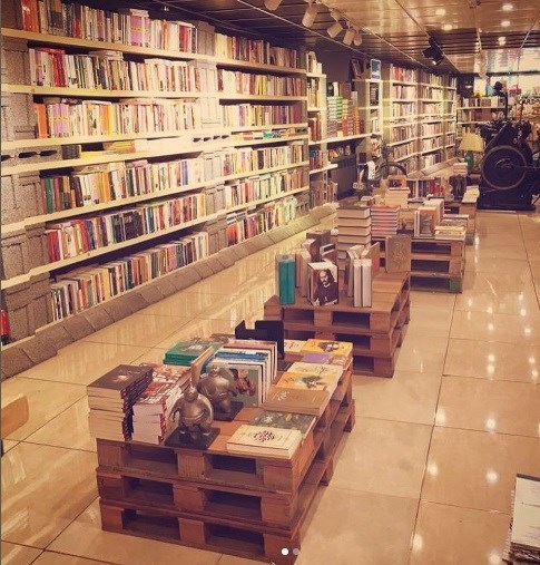 کتابفروشی ,