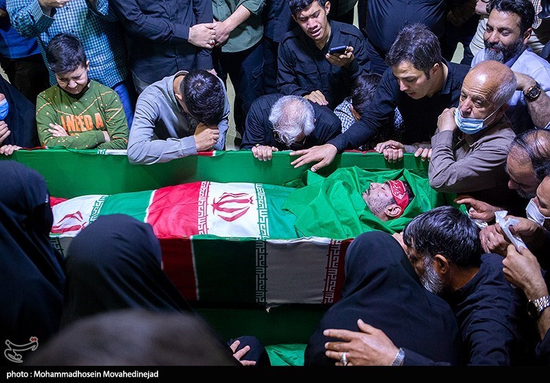 مراسم وداع با پیکر شهید مدافع حرم مصطفی مهدوی نژاد