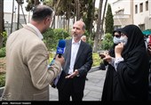 علی اکبر محرابیان وزیر نیرو در حاشیه جلسه هیئت دولت
