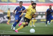 رامین رضائیان بازیکن تیم فوتبال سپاهان