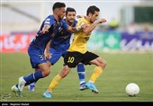 فرشاد احمدزاده بازیکن تیم فوتبال سپاهان