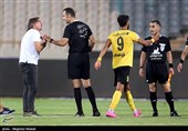 دیدار تیم‌های فوتبال استقلال و سپاهان