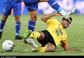 دیدار تیم‌های فوتبال استقلال و سپاهان