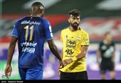 رامین رضائیان بازیکن تیم فوتبال سپاهان