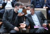 گفت و گوی بیژن عباسی‌آرند مدیرعامل ایرانسل و مهدی اخوان بهابادی مدیرعامل همراه اول در مراسم افتتاح پروژه‌های وزارت ارتباطات