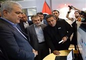 رونمایی از دستگاه "درخت جلبکی" با قابلیت تولید اکسیژن به اندازه 150 درخت!