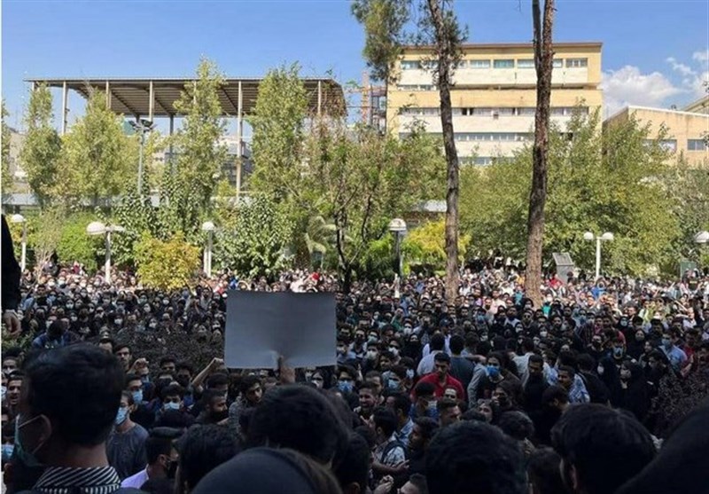 مهسا امینی , 