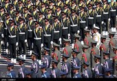 حضور رهبر معظم انقلاب در مراسم دانش‌آموختگی دانشگاه‌های افسری نیروهای مسلح