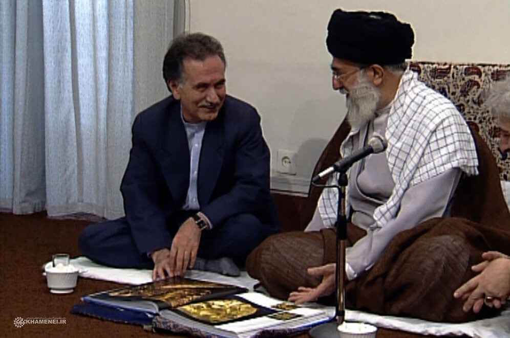 مستند , تلویزیون , شبکه مستند , رهبر انقلاب , ادبیات طنز , 