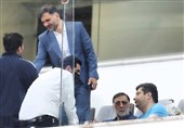 آجورلو برای دفاع از استقلال به دیدار تاج می‌رود