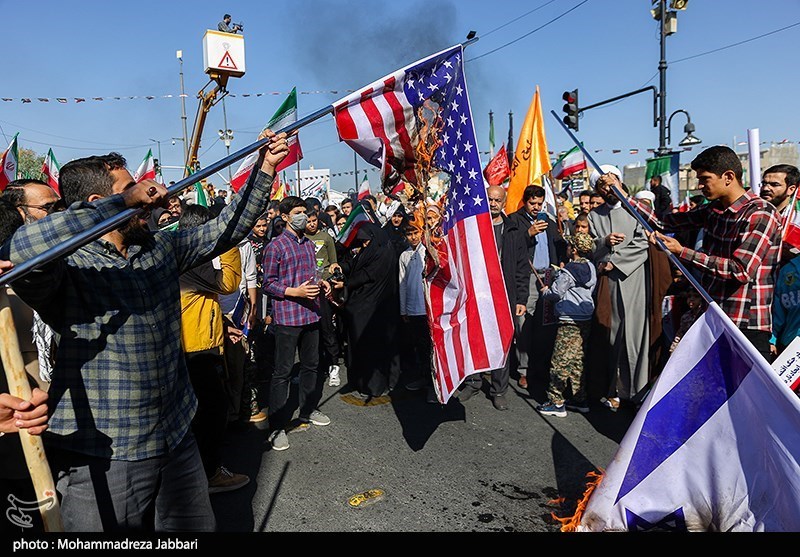Iranians Express Support for Gaza on National Day against Global Arrogance
