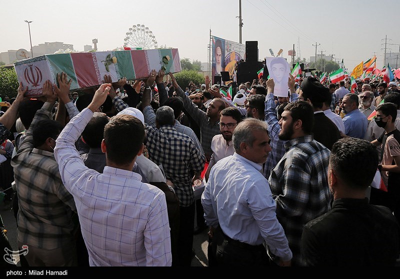 Iranians Express Support for Gaza on National Day against Global Arrogance