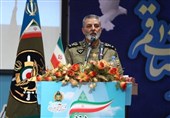 فرمانده کل ارتش: ‌توان ‌نابودی ‌رادار‌گریزهای پنهان‌کار ‌دشمن را داریم/ ویژگی‌های باور 373 در انهدام پهپادهای مهاجم