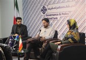آروین: رکیک بودن ادبیات در تقابل با گشت ارشاد است / صفارهرندی: نباید فحاشی را سفیدشویی کرد| مناظره چرایی شعارهای رکیک در اعتراضات اخیر-بخش اول
