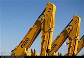 رونمایی از بیل مکانیکی 75 تنی در شرکت هپکو/ شرایط هپکو امیدوارانه شد + فیلم