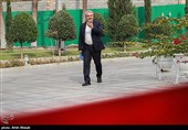 حضور فاطمی امین وزیر صمت در حاشیه جلسه هیئت دولت چهارشنبه 2 آذر