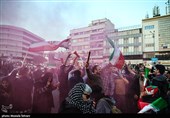 جشن پیروزی تیم ملی درخیابان های تهران 