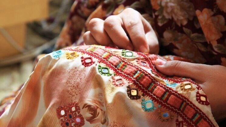 صنایع دستی , وزارت میراث فرهنگی، گردشگری و صنایع دستی , فهرست میراث جهانی یونسکو در ایران , یونسکو | سازمان آموزشی، علمی و فرهنگی سازمان ملل متحد , گردشگری | توریسم , 