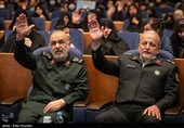  سردار اسماعیل احمدی‌مقدم فرمانده سابق نیروی انتظامی و  سردار حسین سلامی فرمانده کل سپاه پاسداران در نخستین سالگرد سردار شهید حسن ایرلو