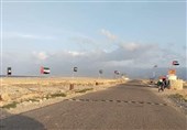 درهم و پرچم امارات جای پرچم و پول یمن را در سُقُطری گرفت