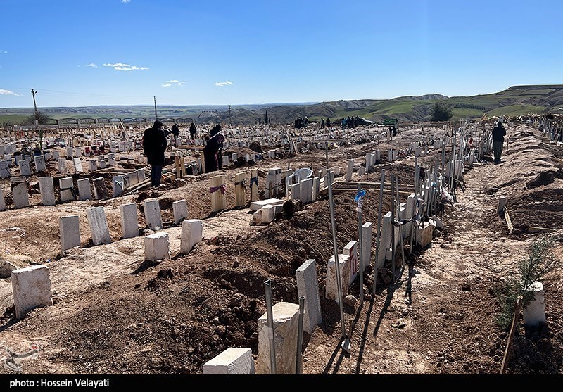 قبرستان شهر آدی‌یامان ترکیه پس از زلزله