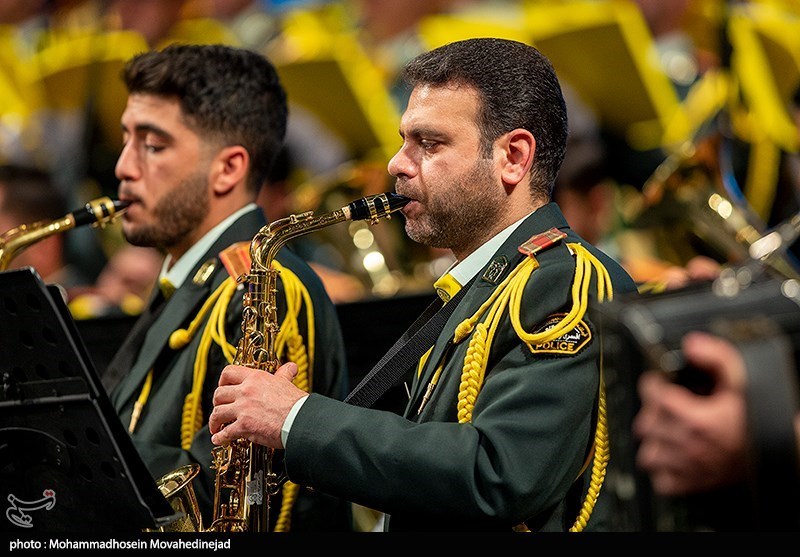 سومین شب سی و هشتمین جشنواره موسیقی فجر ، اجرای ارکستر رزم نوازان دفاع مقدس به رهبری فاضل عالیشان